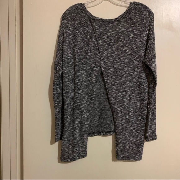 Vintage Havana Est. 1954 Gray Stretchy Split Back Top Blouse Sweater. - Picture 8 of 8